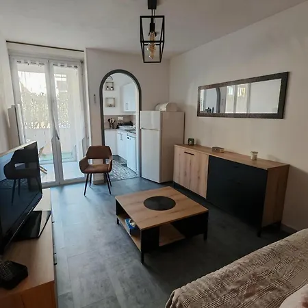 Moderne 2 Chambres, Proche Et Parking Privatif - Fr-1-732-104 Prázdninový dům *